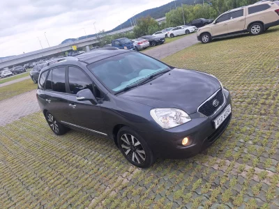 Kia Carens