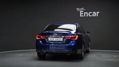 Infiniti Q50