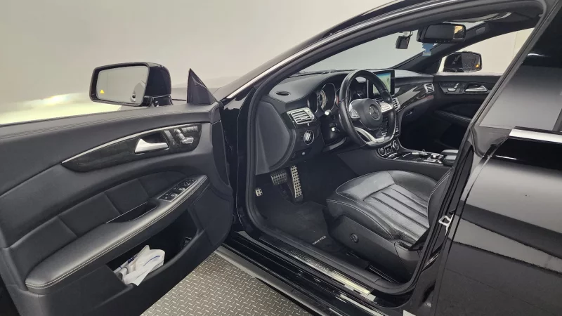 Mercedes-Benz CLS-Class