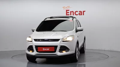 Ford ESCAPE