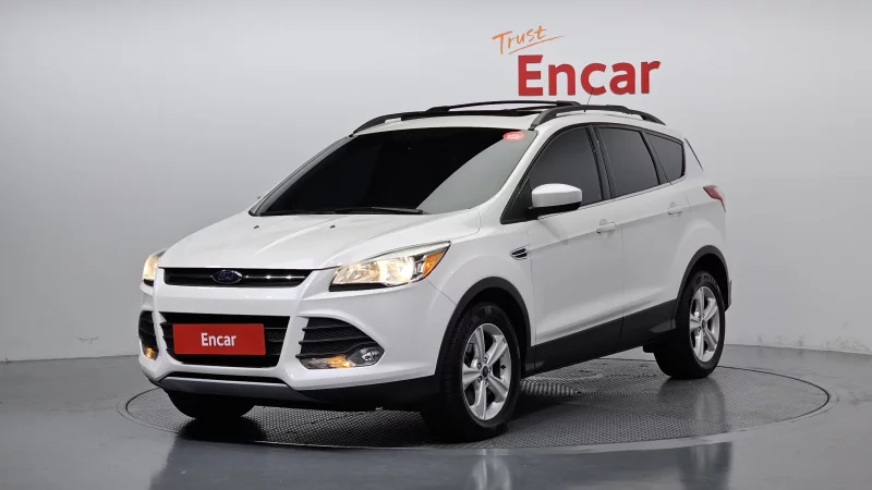 Ford ESCAPE
