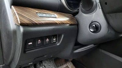 Nissan MAXIMA