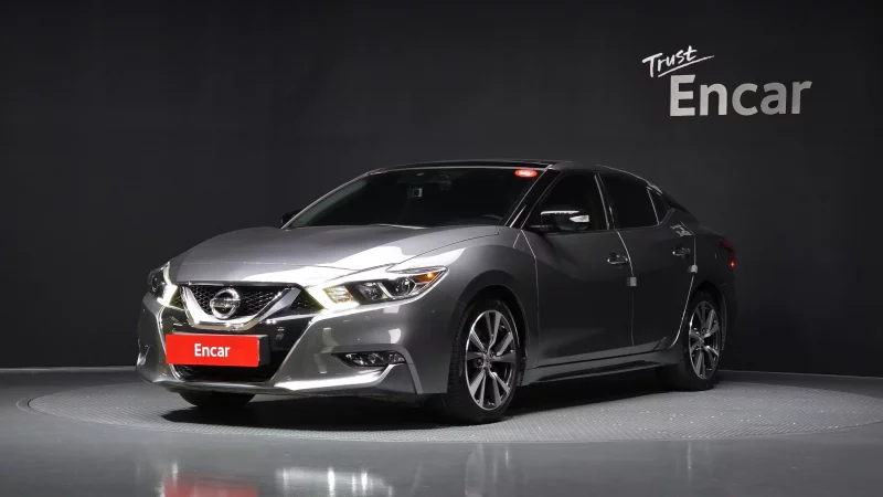 Nissan MAXIMA