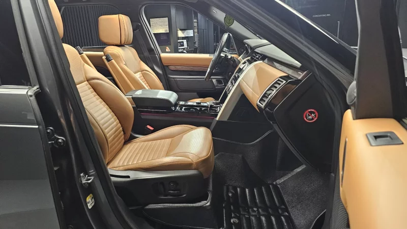 Land Rover DISCOVERY