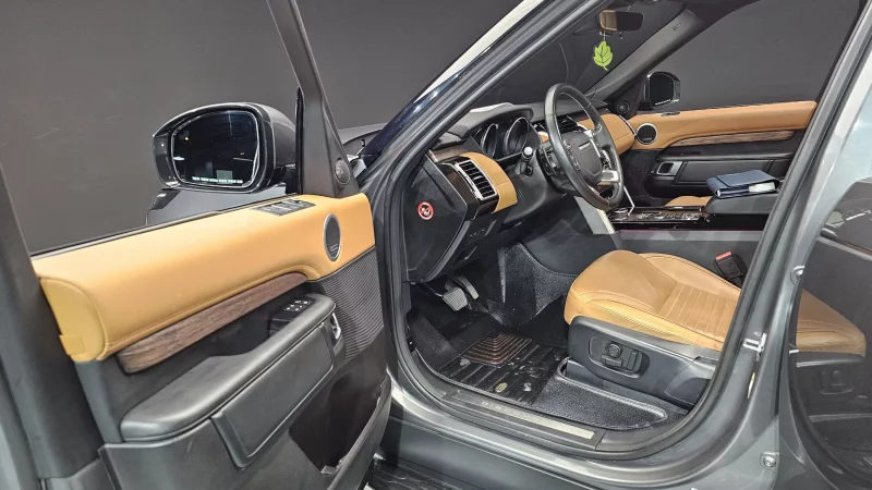 Land Rover DISCOVERY