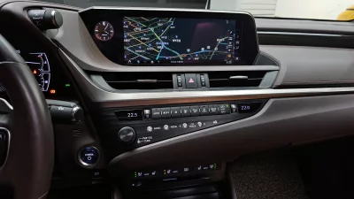Lexus ES
