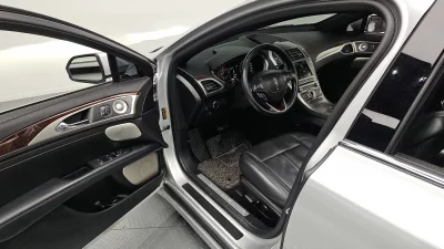 Lincoln MKZ
