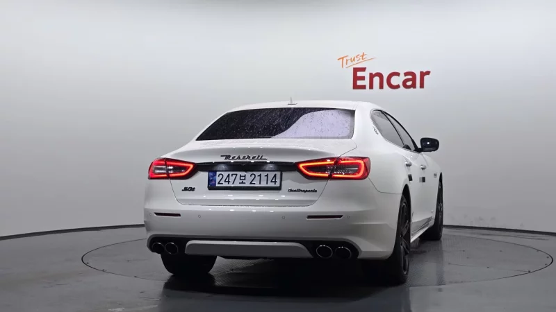 Maserati QUATTROPORTE