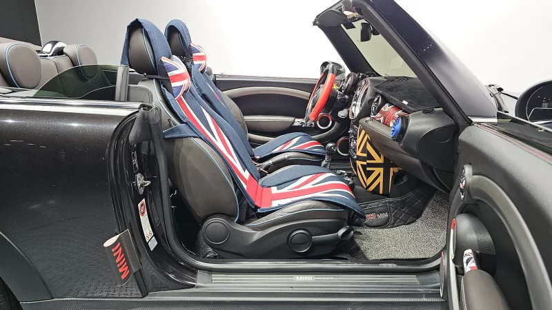 MINI Cooper Convertible