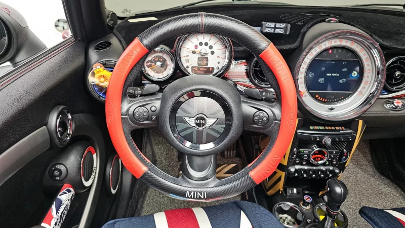 MINI Cooper Convertible