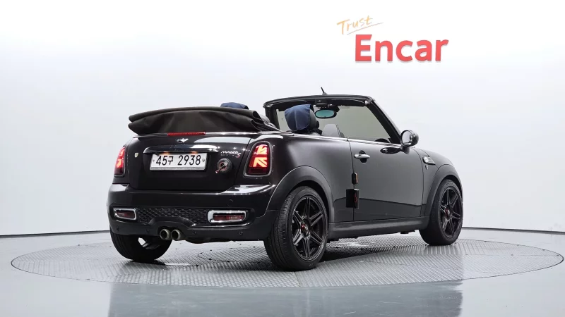 MINI Cooper Convertible
