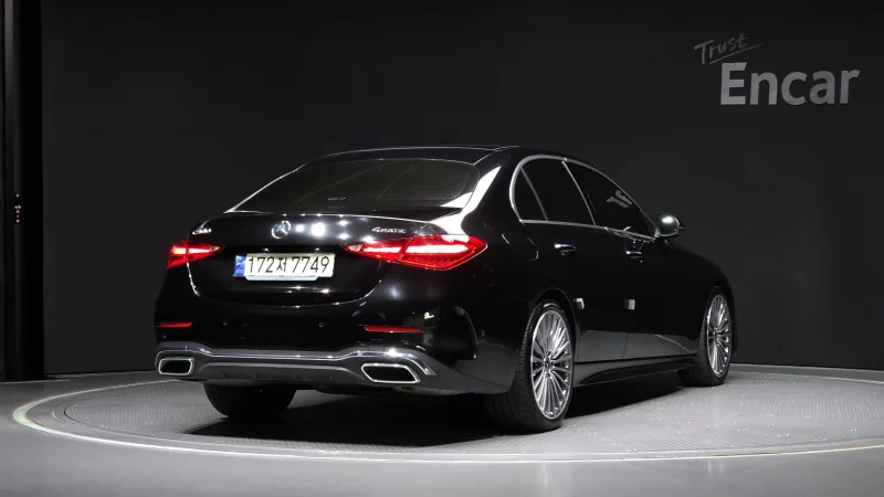 Mercedes-Benz C-Class