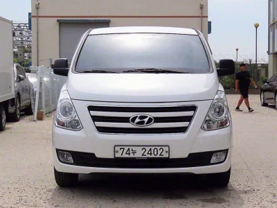 Hyundai Starex
