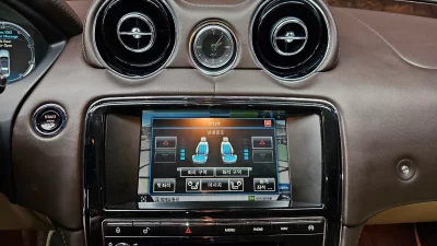 Jaguar XJ