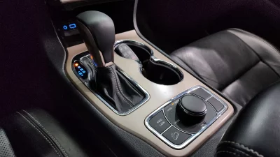 Jeep CHEROKEE