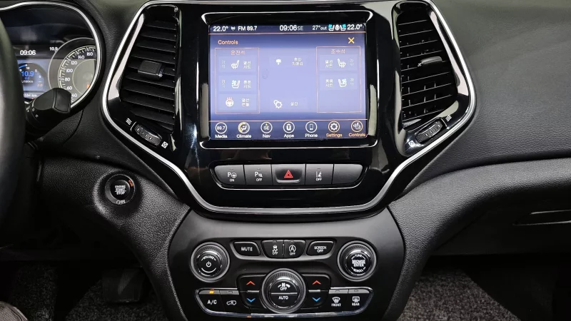 Jeep CHEROKEE