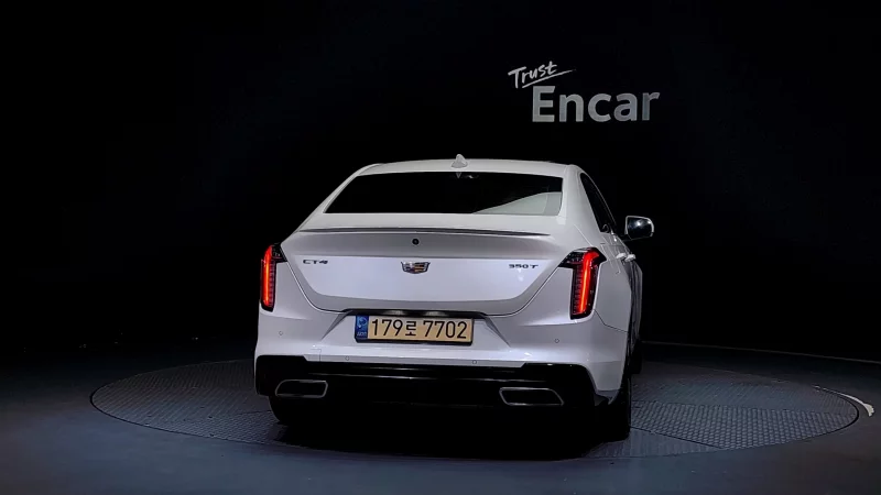 Cadillac CT4