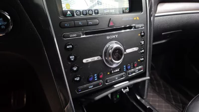 Ford EXPLORER