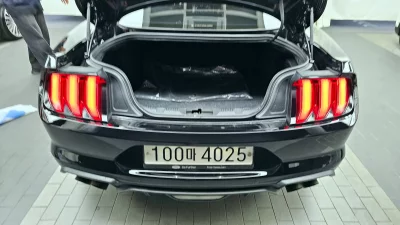 Ford MUSTANG