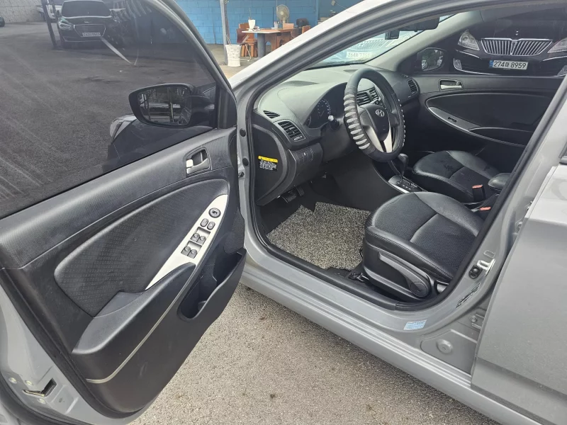 Hyundai Accent
