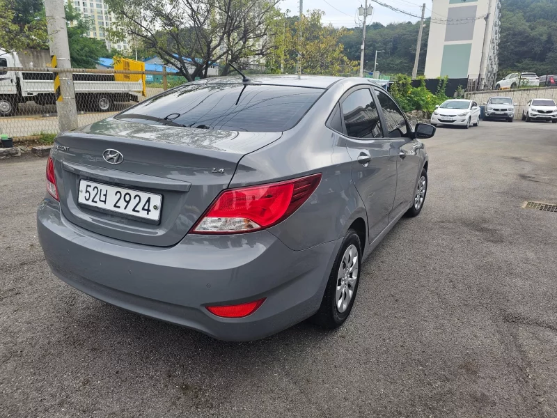 Hyundai Accent