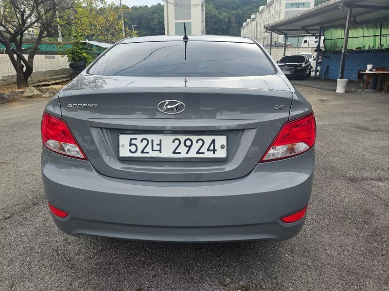 Hyundai Accent