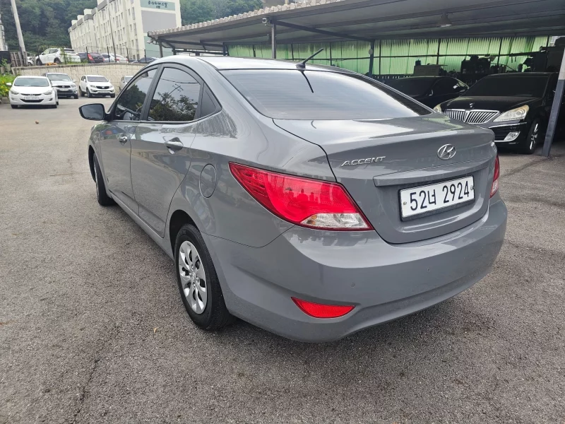 Hyundai Accent