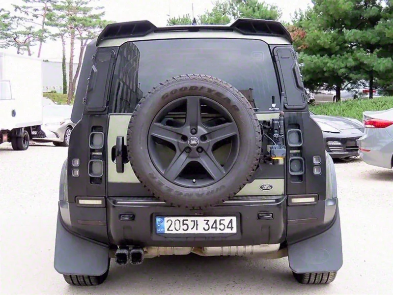 Land Rover DEFENDER