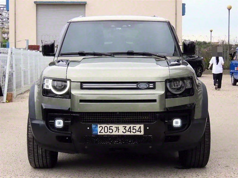 Land Rover DEFENDER