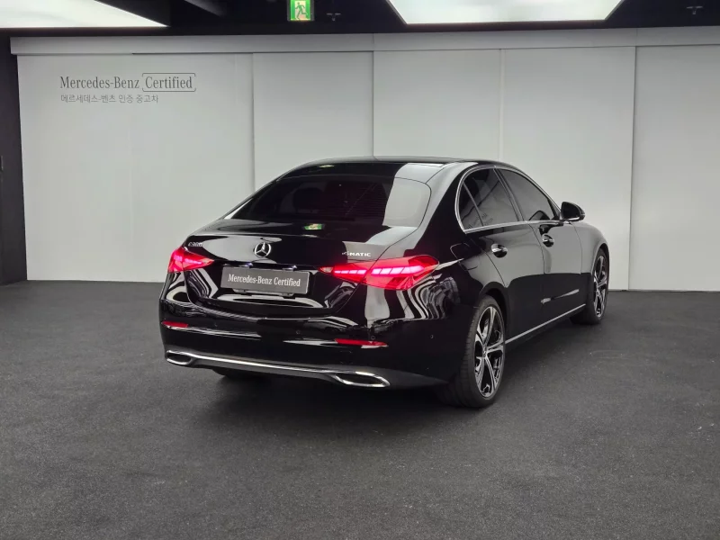 Mercedes-Benz C-Class