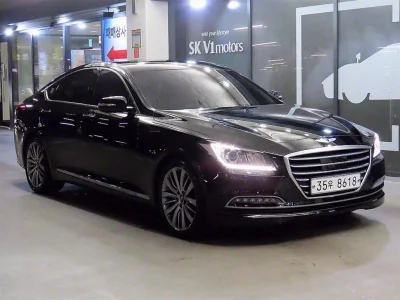 Hyundai Genesis