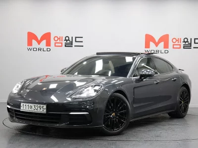 Porsche PANAMERA