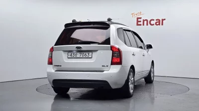 Kia Carens