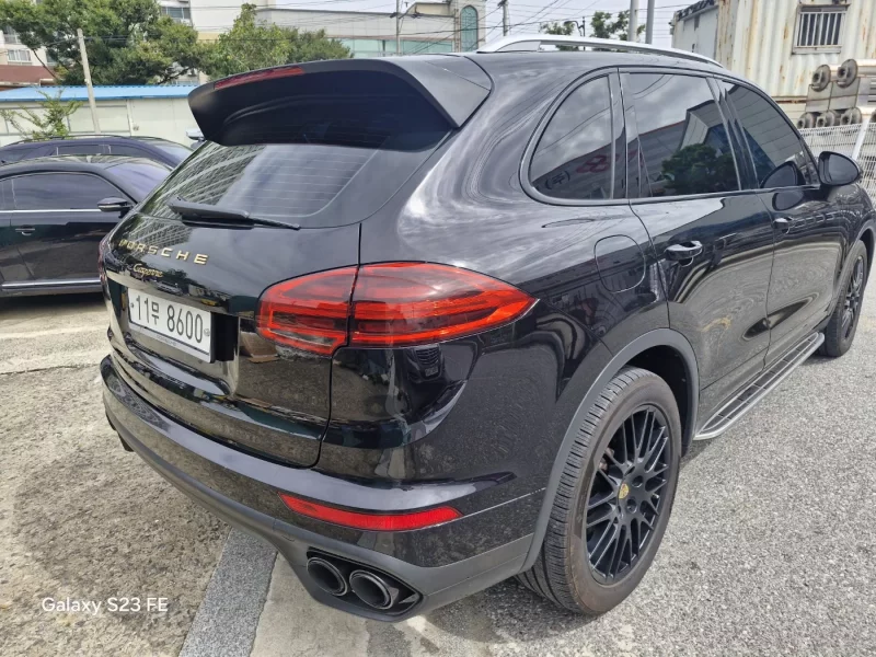 Porsche CAYENNE