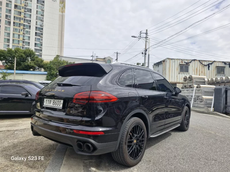 Porsche CAYENNE