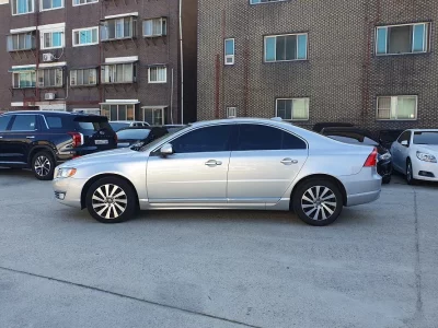 Volvo S80