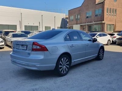 Volvo S80