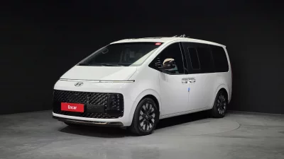 Hyundai Staria