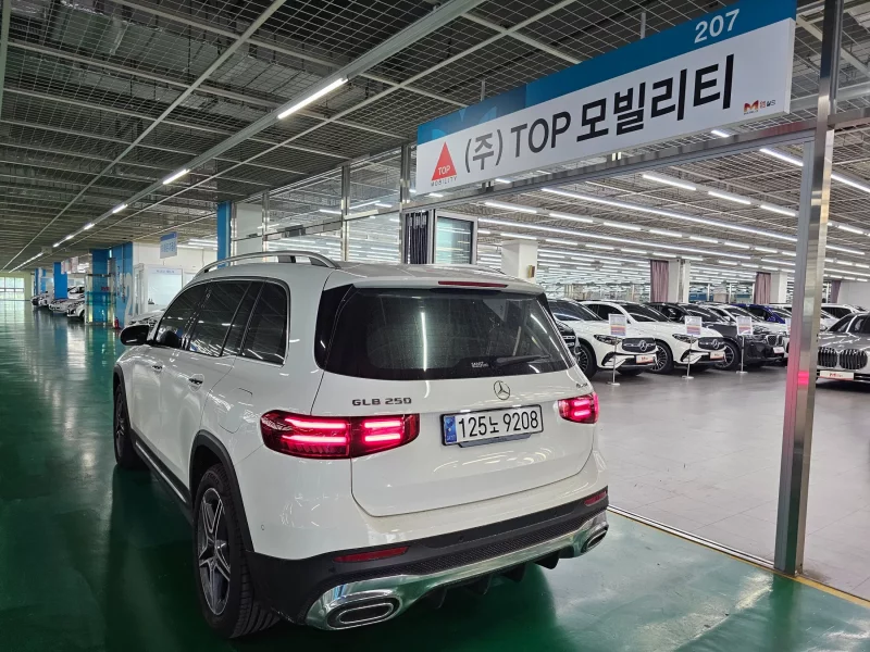 Mercedes-Benz GLB-Class