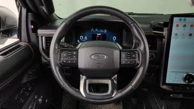 Ford EXPEDITION