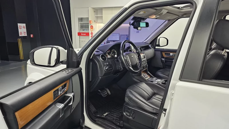 Land Rover DISCOVERY