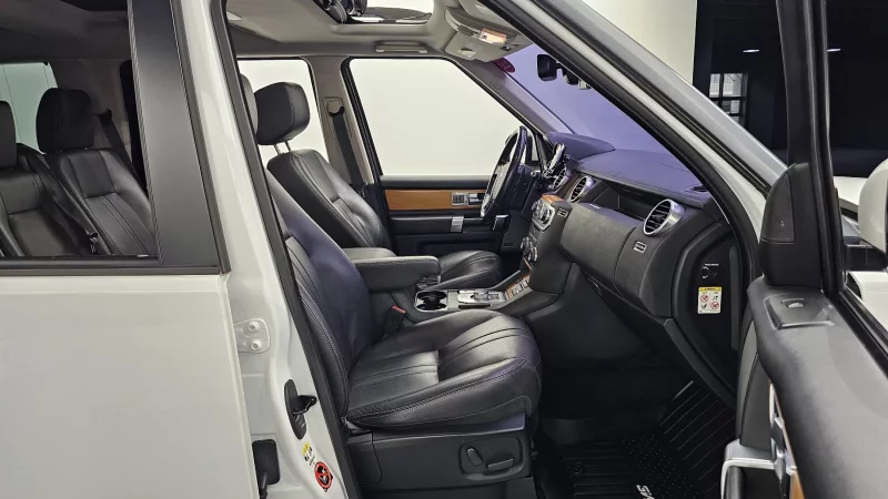 Land Rover DISCOVERY