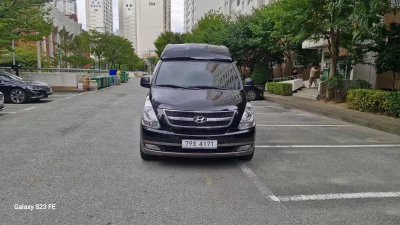 Hyundai Starex