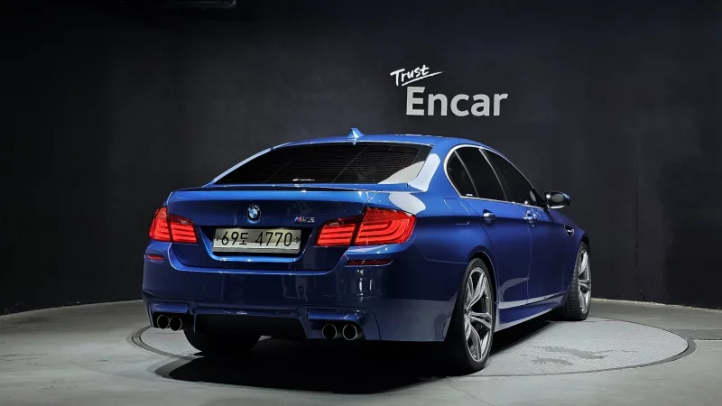 BMW M5