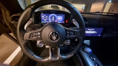 Maserati MC20