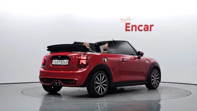 MINI Cooper Convertible