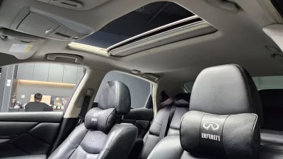 Infiniti M