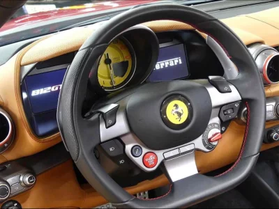 Ferrari 812