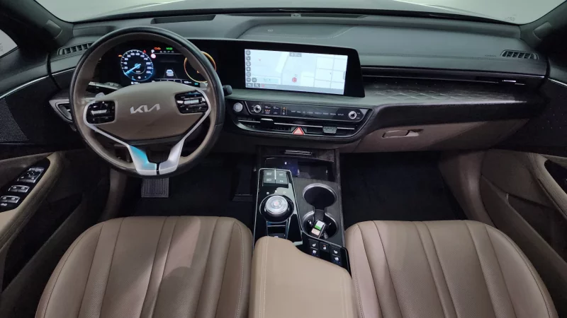 Kia K8