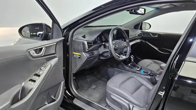 Hyundai Ioniq